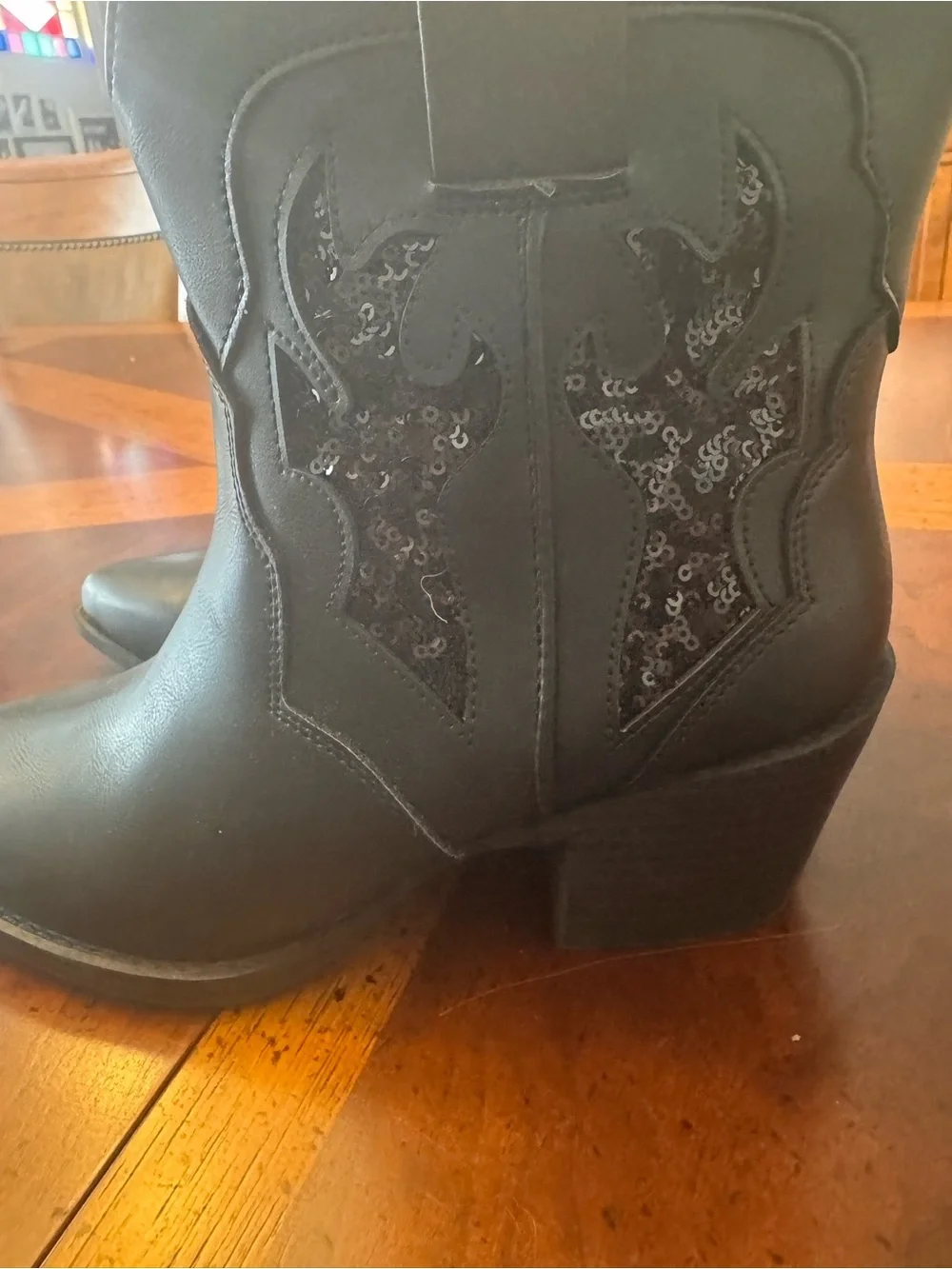Wild Pair stylish black